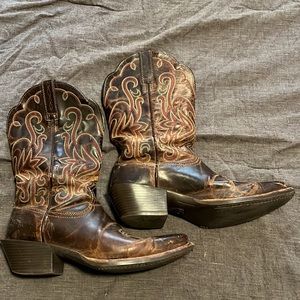 Brown Ariat cowboy boots